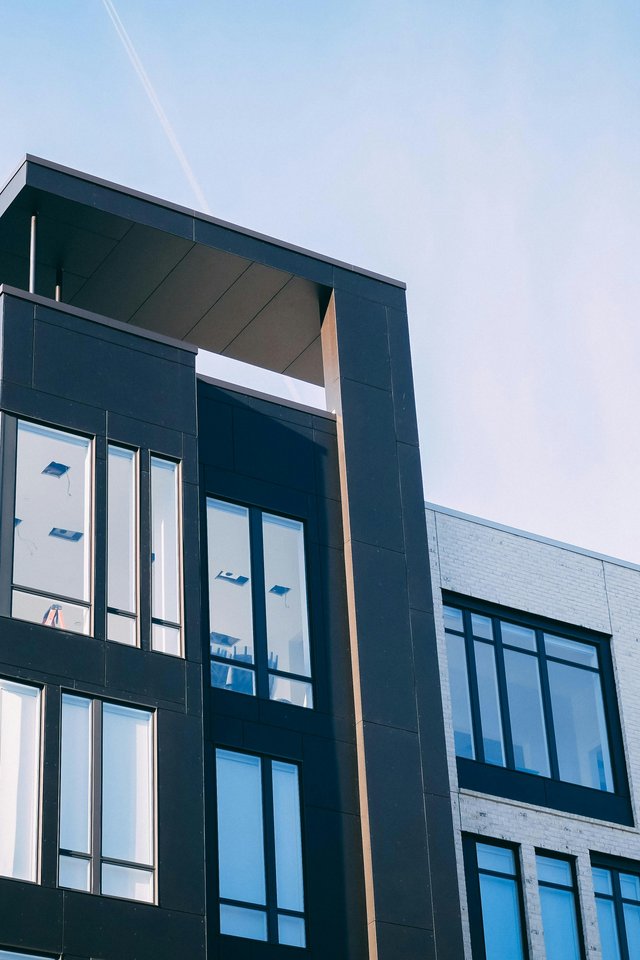 Modern facade with panoramic windows - Wallpapers for iPhone 4/4S in 640x960 resolution