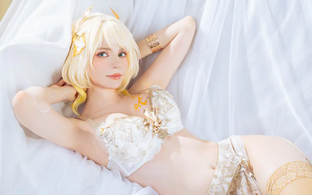 PeachMilky в белом белье в образе Aglaea — обои на рабочий стол и телефон