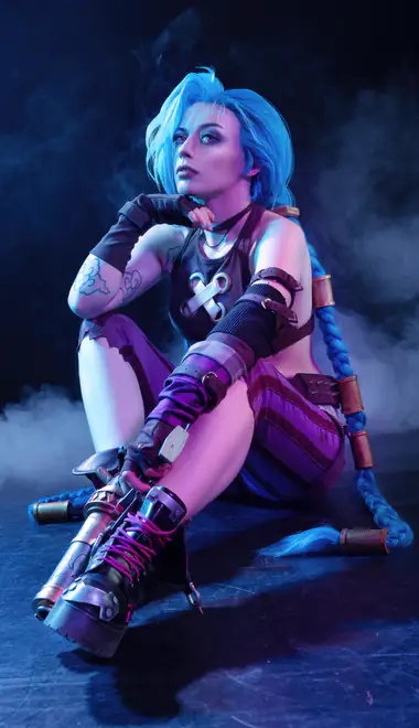 Обои для iPhone Air (1260x2736): косплей, Джинкс, League Of Legends, синие волосы