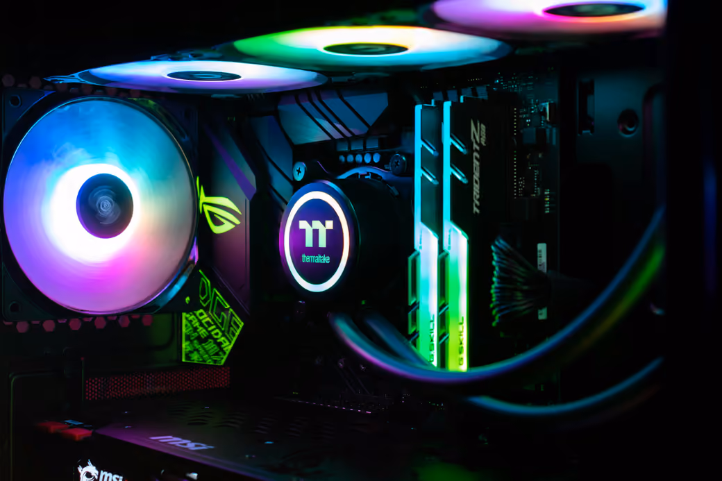 PC components with RGB backlight - Wallpapers for iPhone 11/XR in 828x1792 resolution
