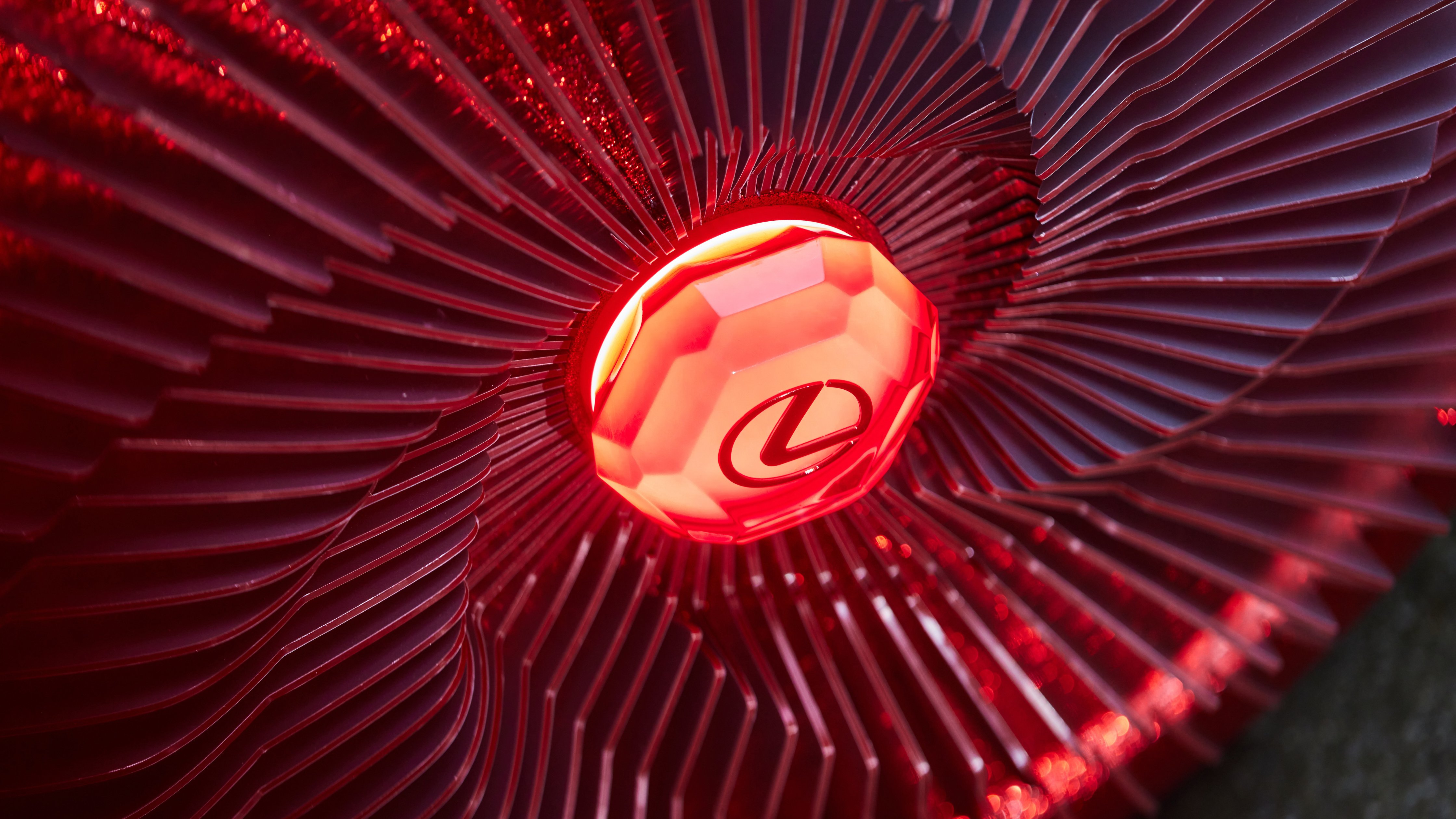 Ruby wheel Lexus RX 500h F SPORT - Wallpapers for Apple iMac 24″ in 4480x2520 resolution