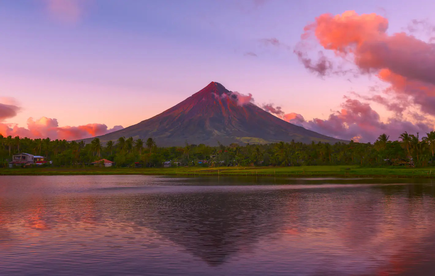 Mount Mayon Volcano at Sunset in Philippines — desktop and phone wallpaper, free download