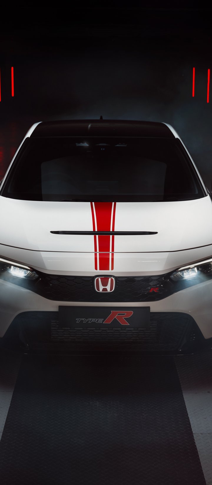 Honda Civic Type R Ultimate Edition fron tview - Wallpapers for Xiaomi Redmi 14C, POCO C71/C75/M7, Infinix Note 8 in 720x1640 resolution
