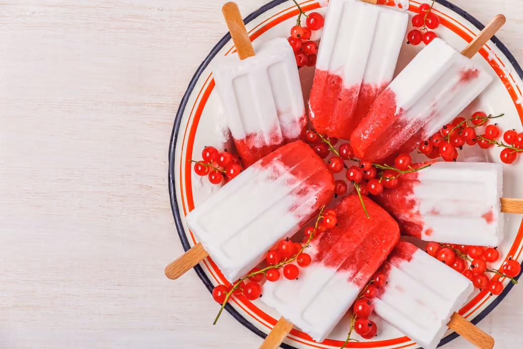 Currant Ice Cream Dessert - Wallpapers for Samsung, HTC, Sony in 540x960 resolution