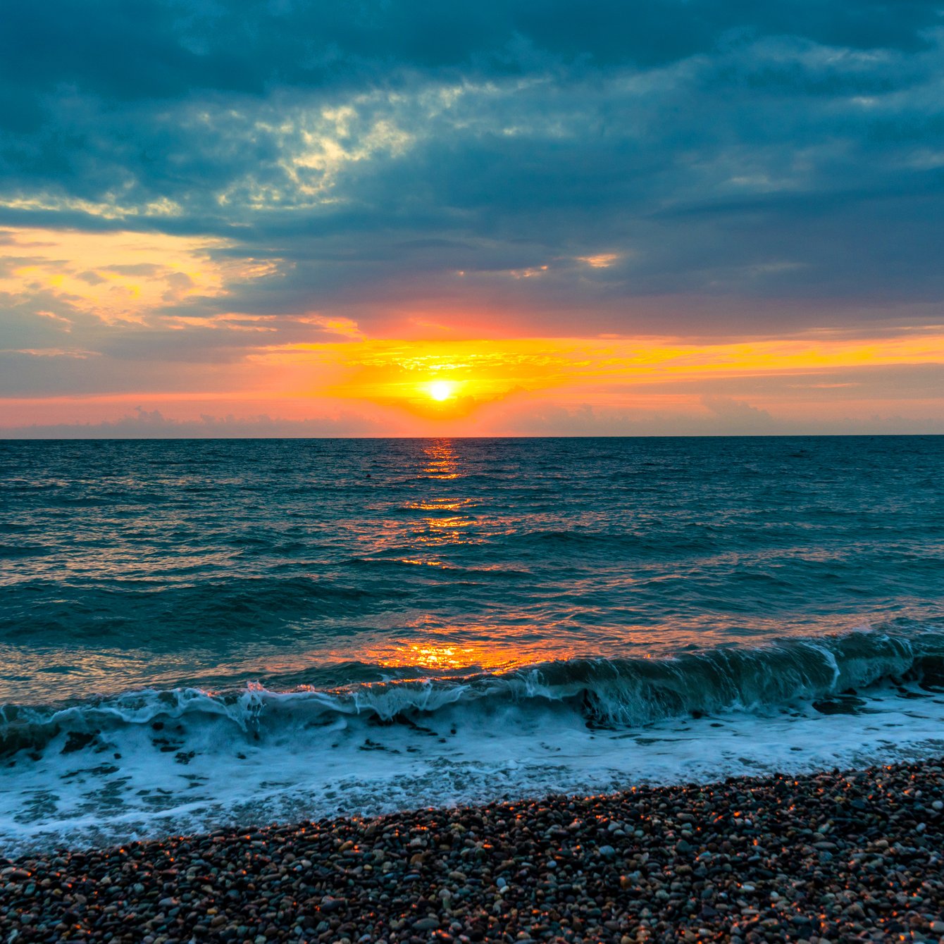 Sunset Over Rocky Sea Coast - Wallpapers for Samsung Galaxy Tab in 1340x1340 resolution