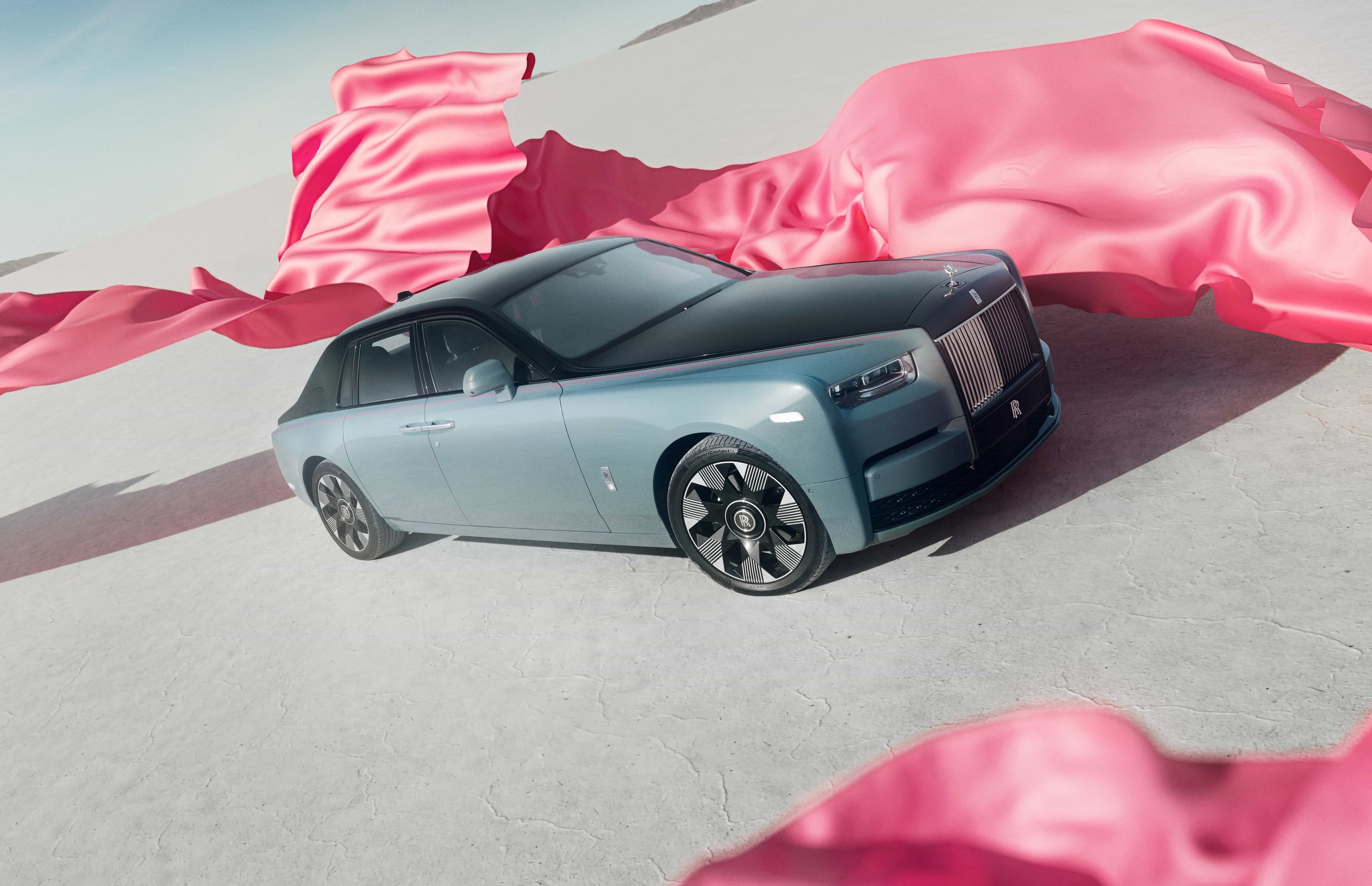 Rolls-Royce Phantom Luxury Sedan - Wallpapers for Apple MacBook 16.2″ in 3456x2234 resolution