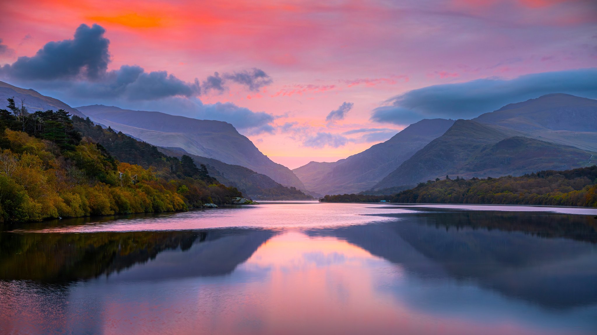 Sunset River in Mountain Valley - QWXGA wallpapers in 2048x1152 resolution