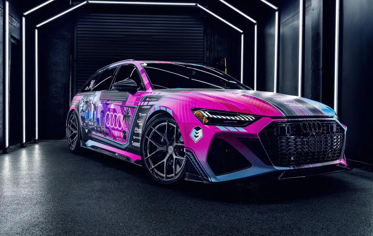 Audi RS 6 C8 в розовой плёнке — обои на рабочий стол и телефон