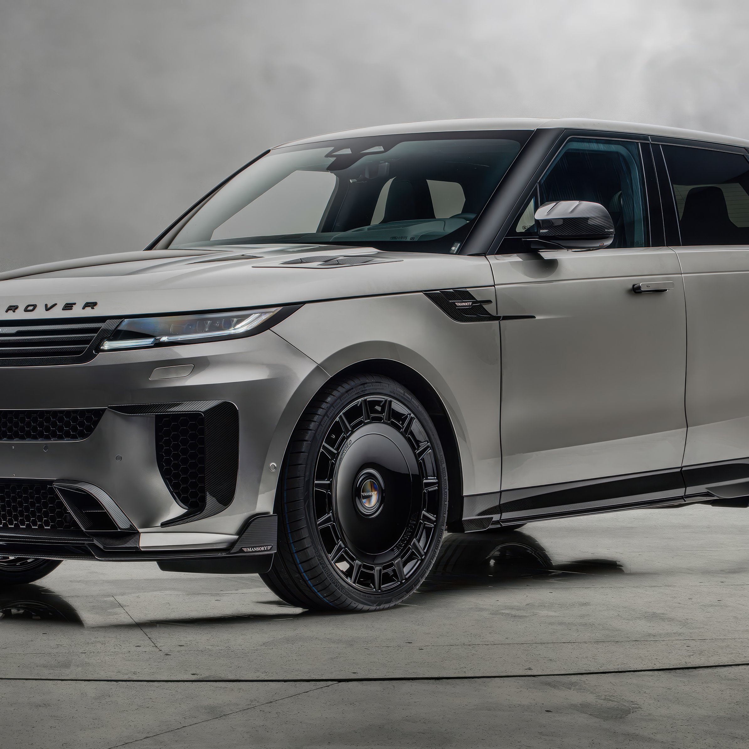 Mansory Range Rover Sport SV Carbon Kit - Wallpapers for iPad Pro 11″ in 2388x2388 resolution