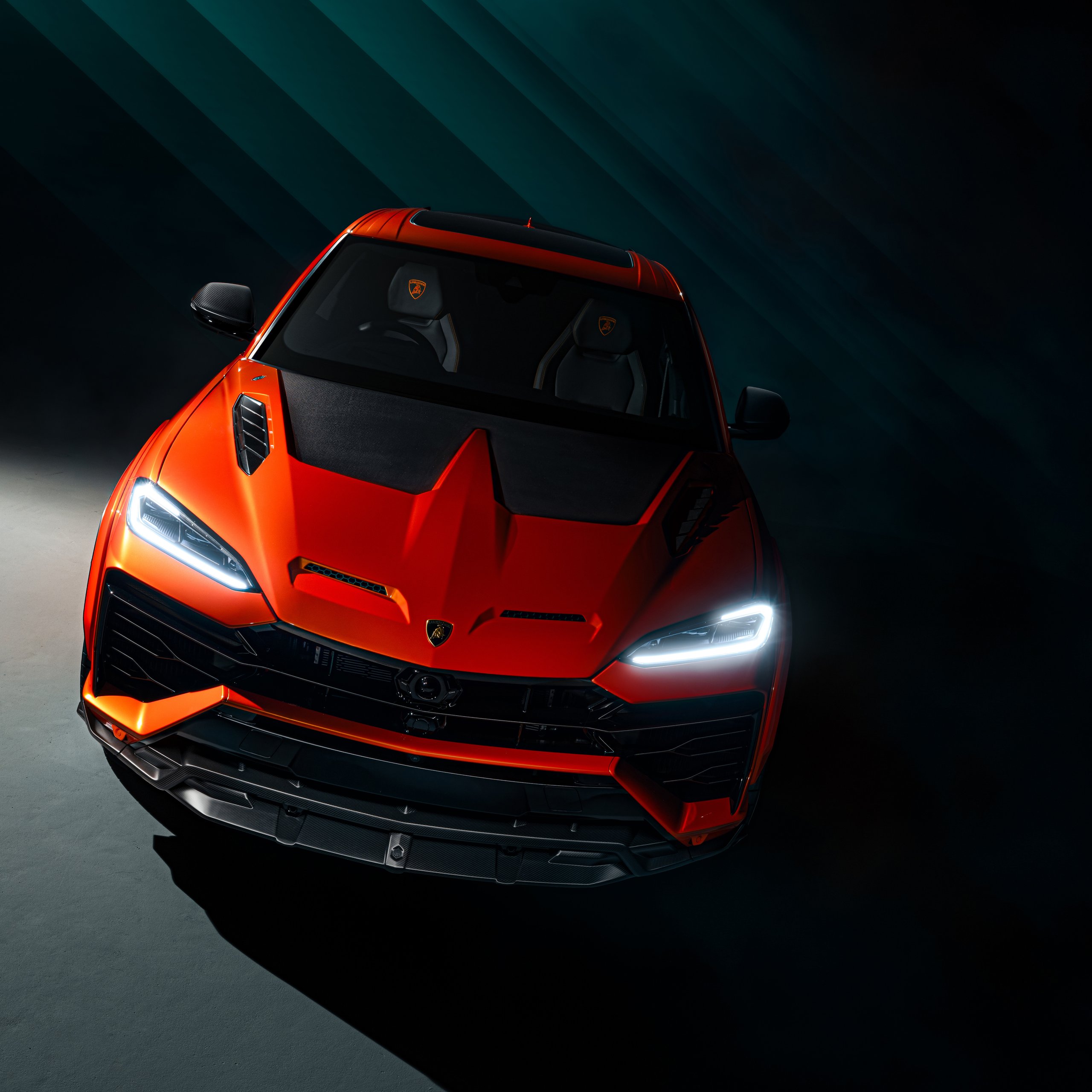 Orange Lamborghini Urus SE with Carbon Kit - Wallpapers for Samsung Galaxy Tab S9 FE+/Tab S11, Xiaomi Pad 5, Redmi Pad 2 Pro, POCO Pad in 2560x2560 resolution