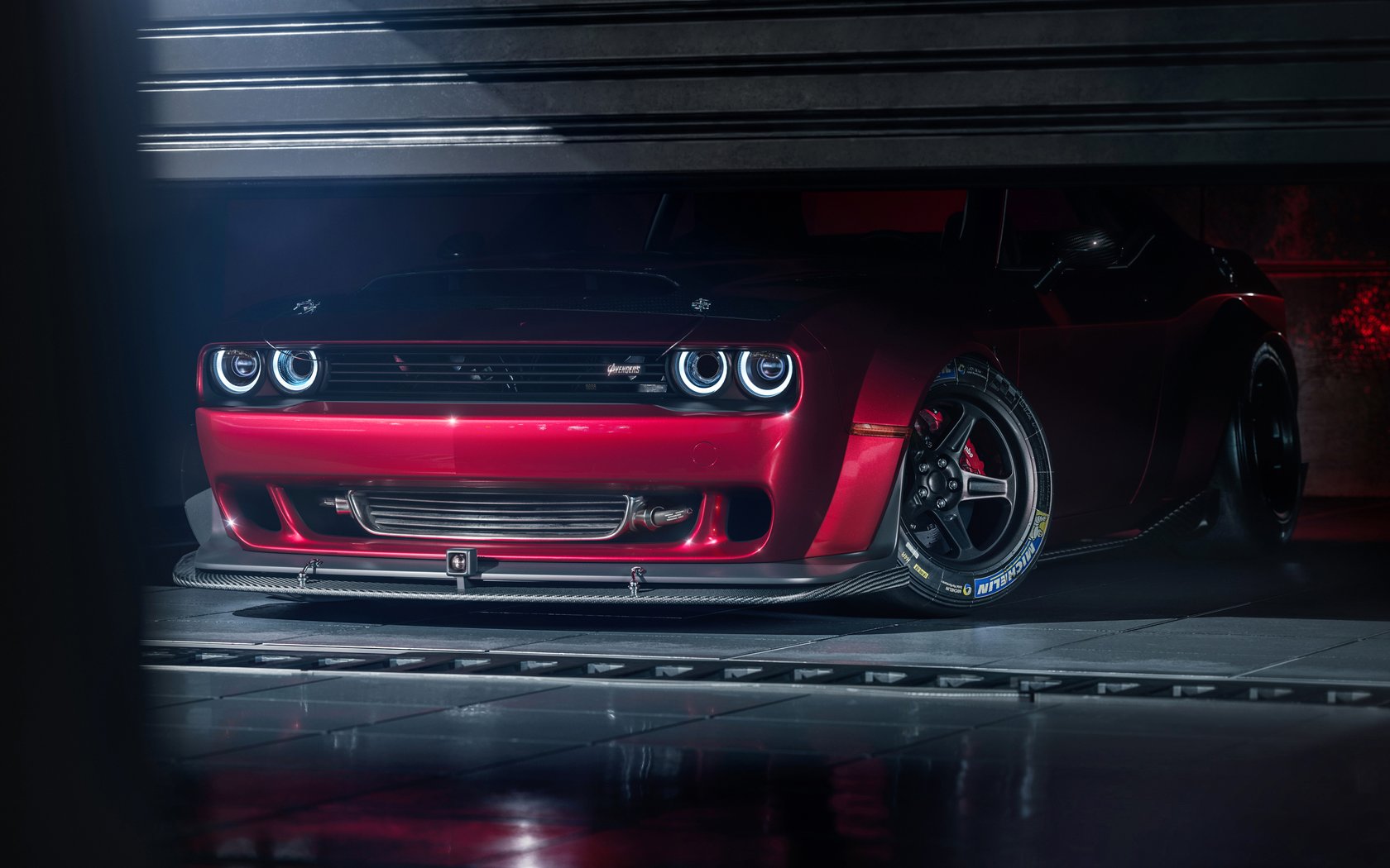 Dodge Challenger SRT with Carbon Kit - WSXGA+ wallpapers in 1680x1050 resolution