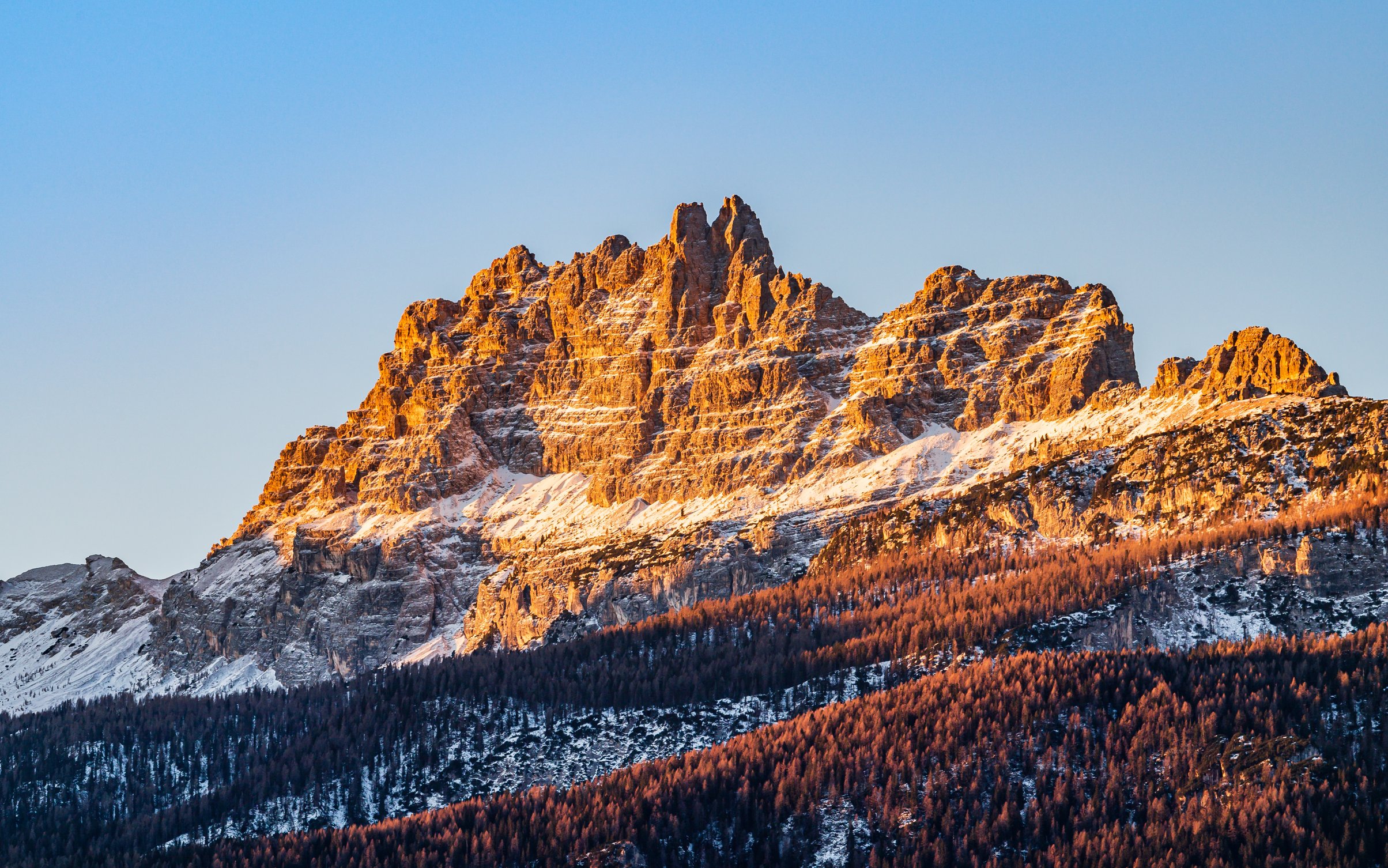 Dolomites Mountains at Autumn Sunrise - Wallpapers for MacBook Neo in 2408x1506 resolution