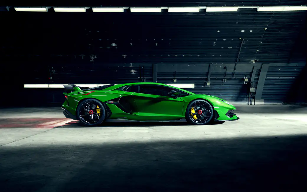 Зеленый Lamborghini Aventador SVJ Novitec — обои на рабочий стол и телефон