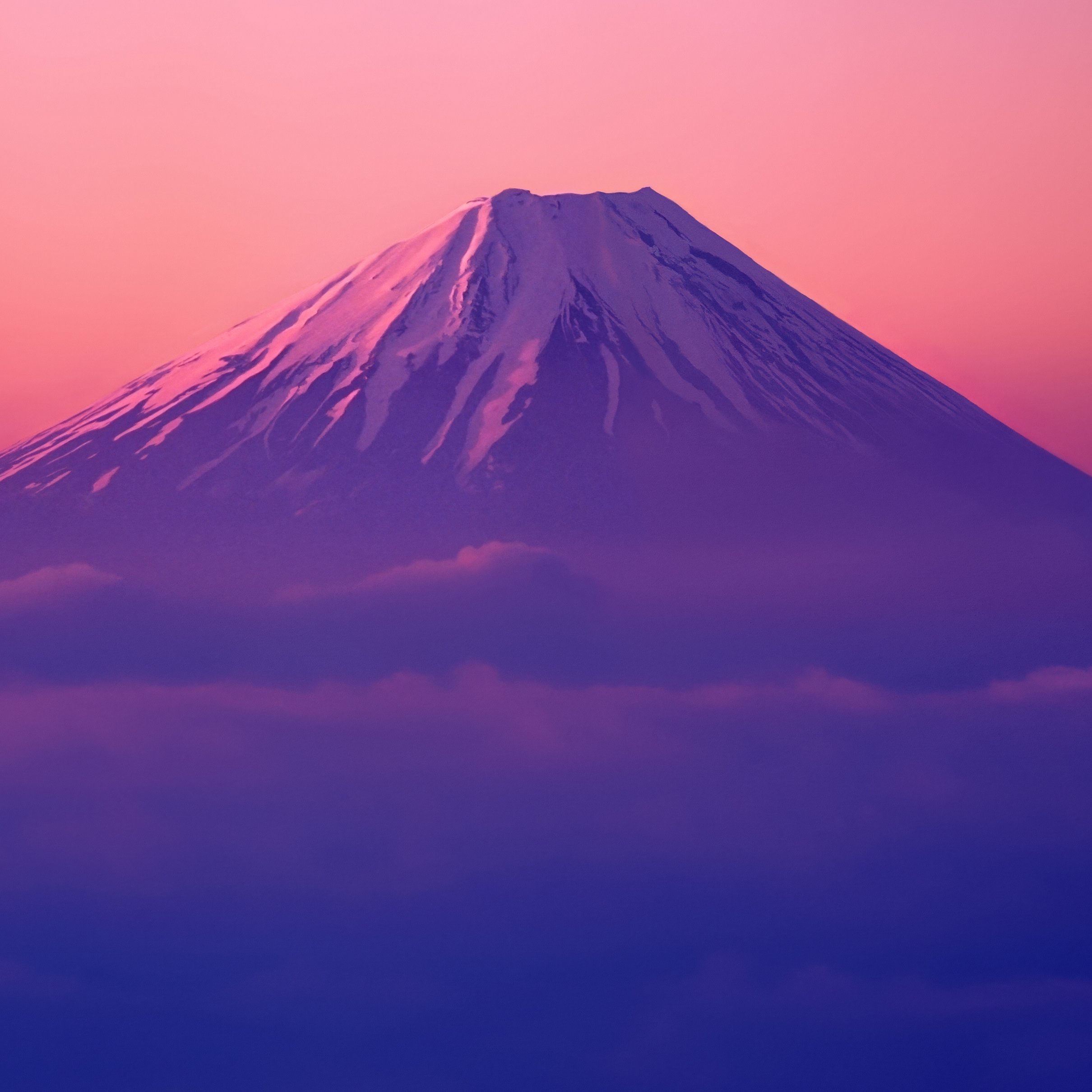 Fuji in a pink sunset - Wallpapers for iPad Pro 11″ 2024 in 2420x2420 resolution