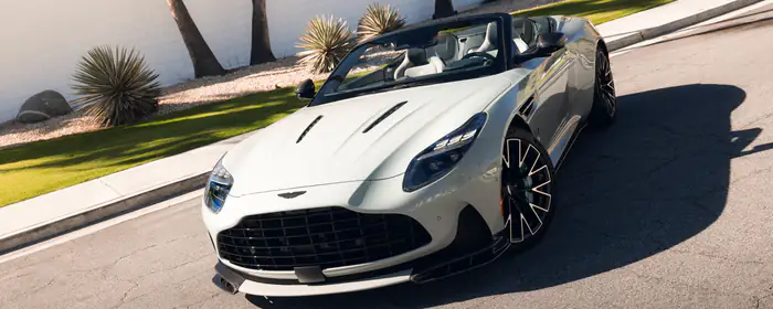 Обои машины: Aston Martin DB12 S Volante, карбон, родстер, кабриолет