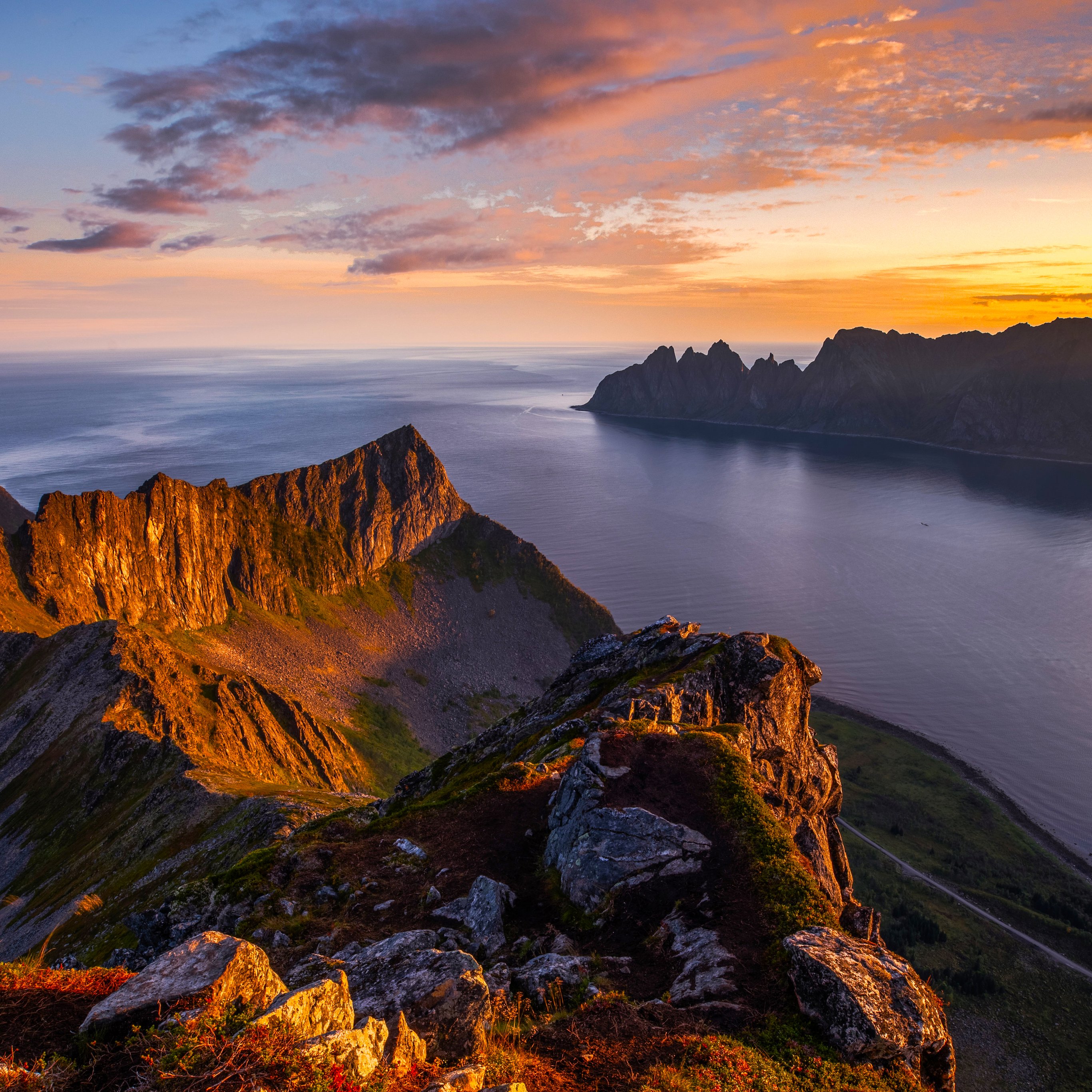 Senja Island in Norway at dawn - Wallpapers for iPad Pro 12.9″ in 2732x2732 resolution