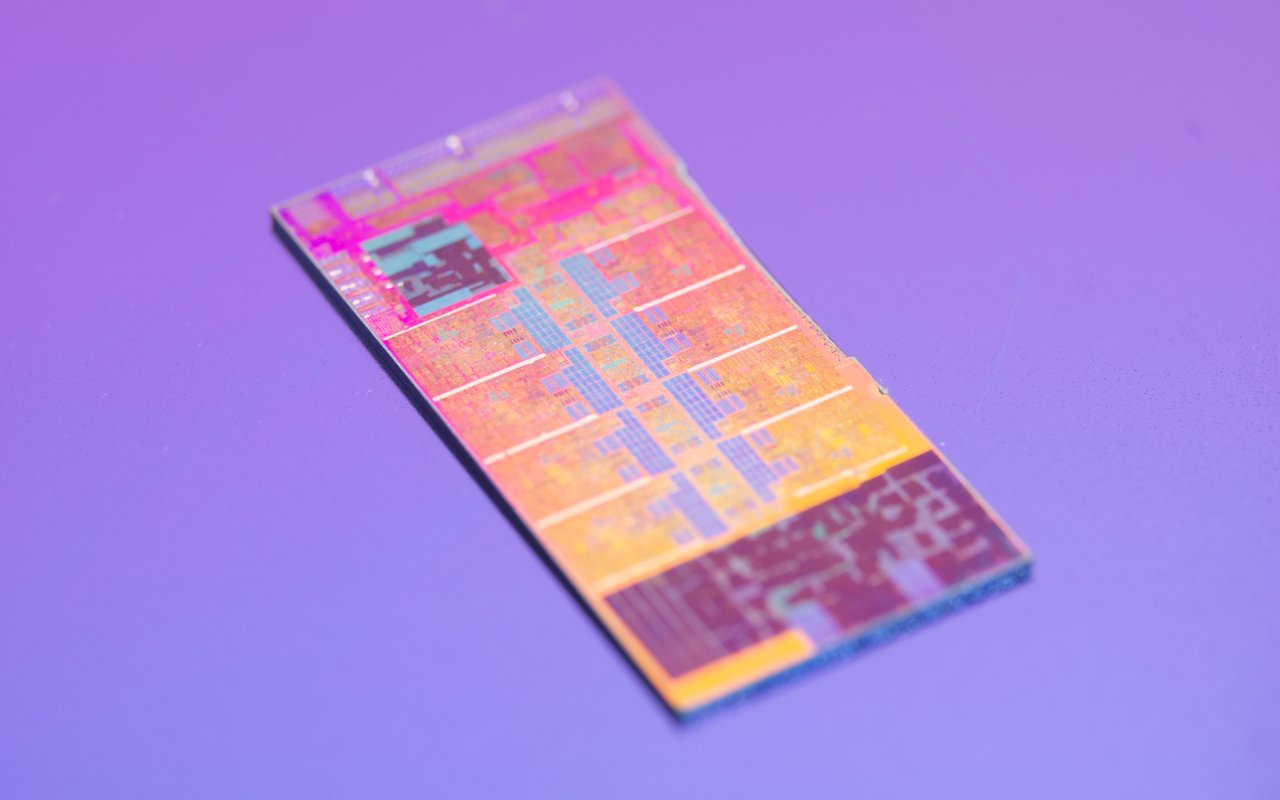 Neon processor in macro - WXGA_1280 wallpapers in 1280x800 resolution