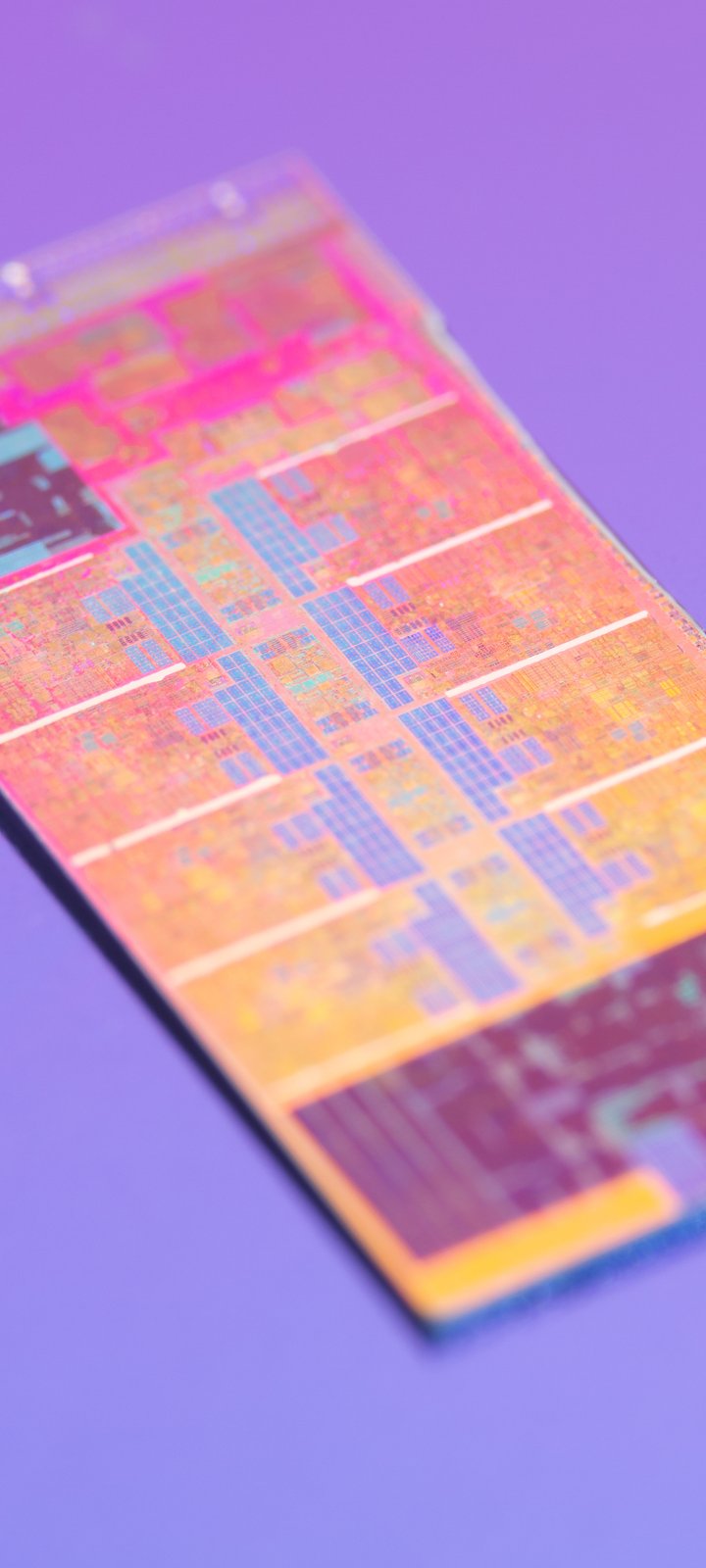 Неоновый процессор в макро - Обои для Xiaomi Redmi 10C/C40/C51, Samsung Galaxy A12/A02s/A03/M12 в разрешении 720x1600