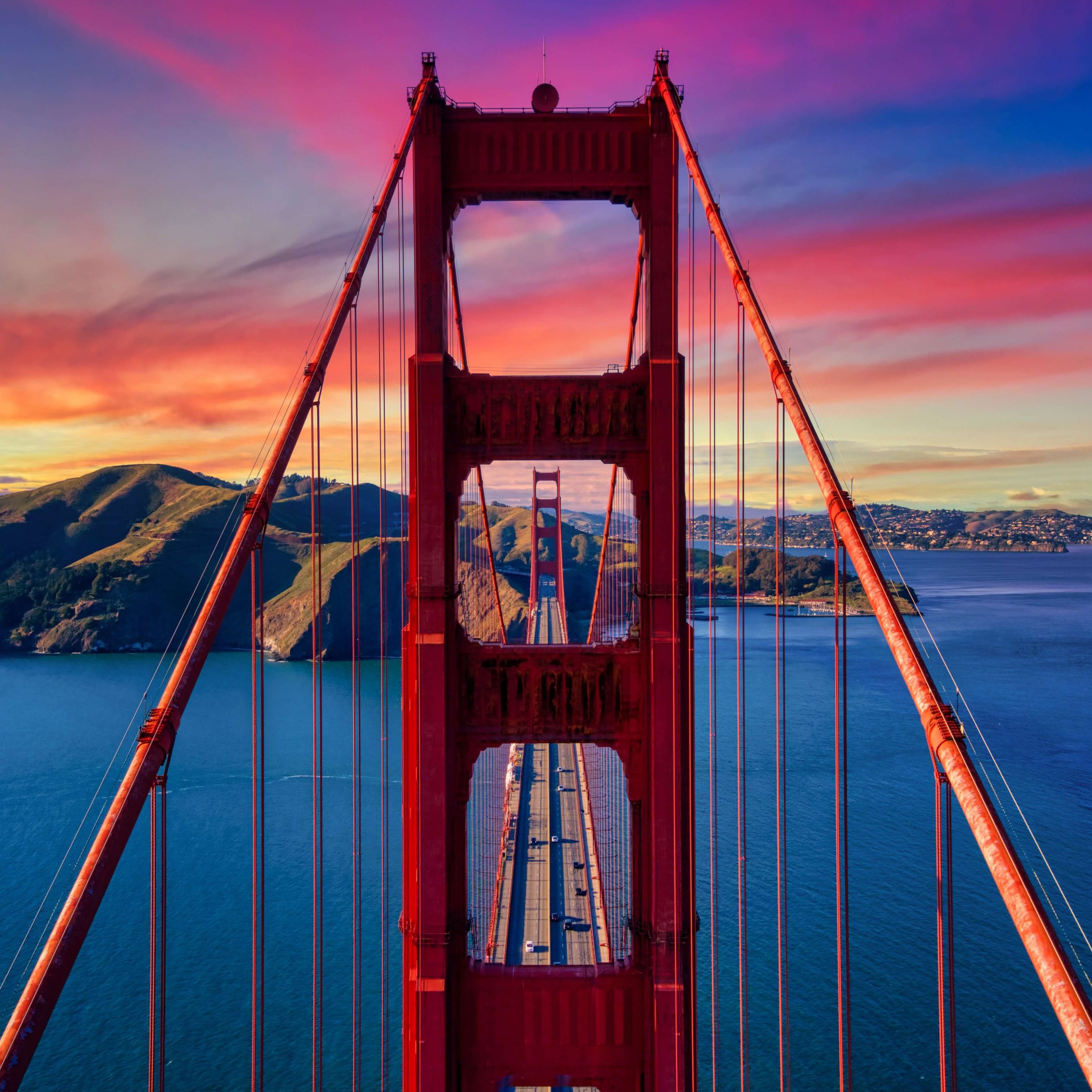 Golden Gate Bridge in the evening in San Francisco - Wallpapers for iPad mini 8.3″ in 2266x2266 resolution