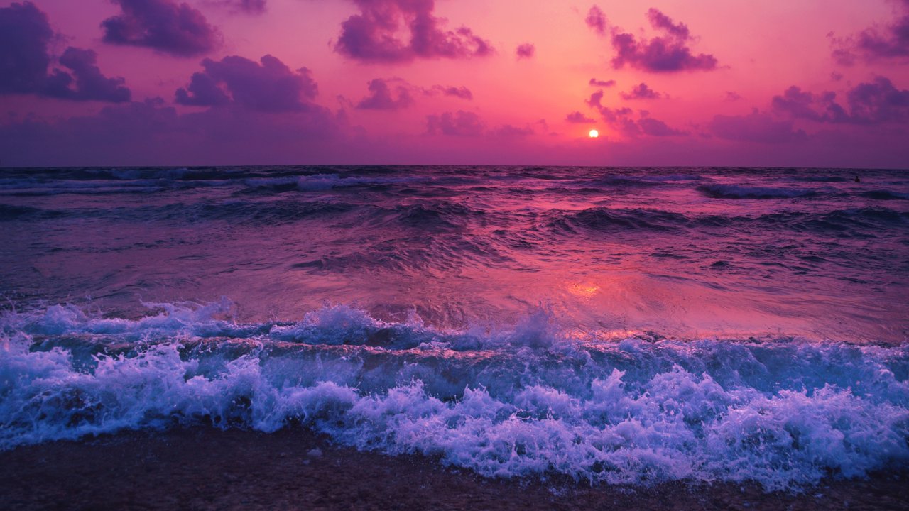 Colorful sunset over the sea and waves - HDV 720p wallpapers in 1280x720 resolution