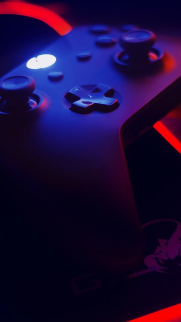 Xbox controller with glowing red light - Wallpapers for Nokia, Samsung in 360x640 resolution