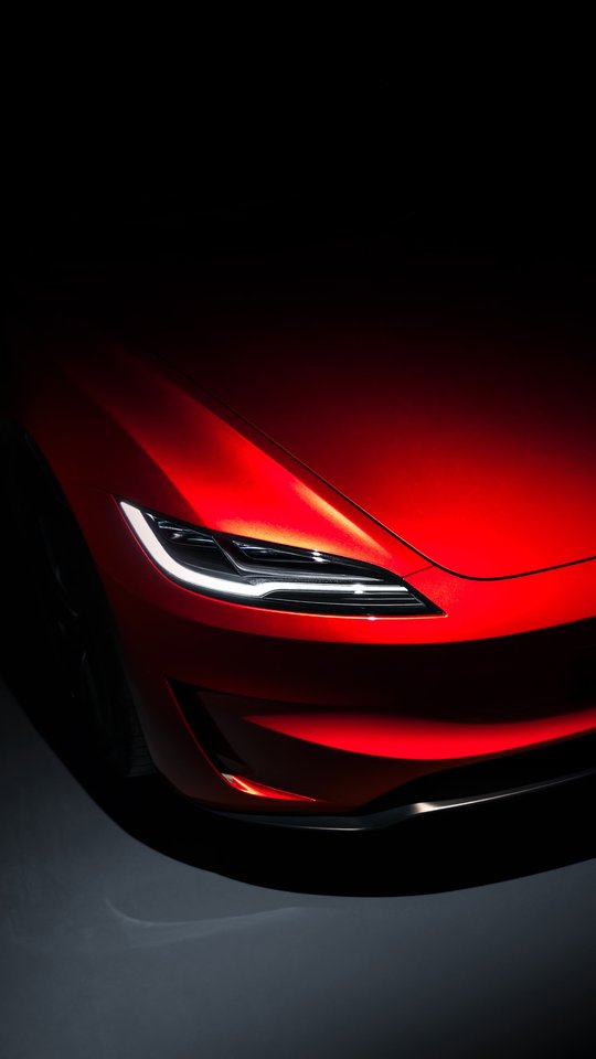 Красная Tesla Model 3 Performance Highland - Обои для Samsung, HTC, Sony в разрешении 540x960