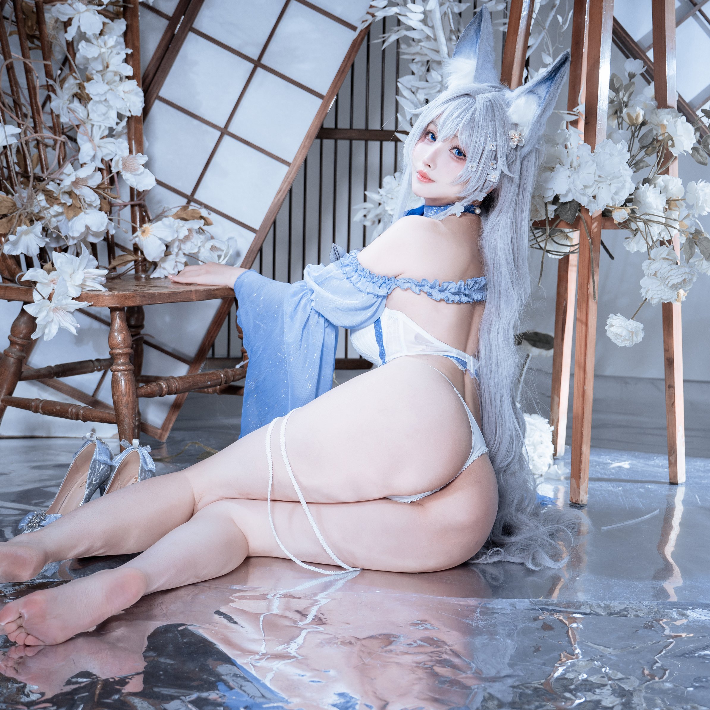 Ryoko Cosplay with fox ears - Wallpapers for iPad Pro 11″ in 2388x2388 resolution