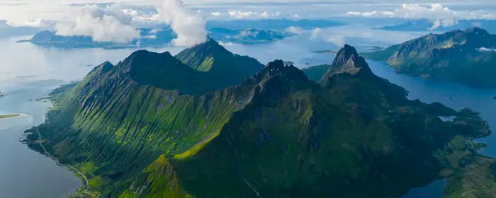 UltraWide 32:9 обои остров (3840x1080): Норвегия, Лофотенские острова, горы, небо