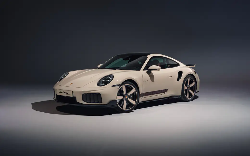 Porsche 911 Turbo S Sadu Edition песочного цвета — обои на рабочий стол и телефон