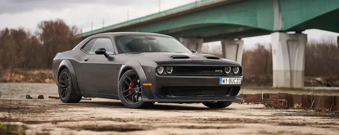 UltraWide 32:9 обои Dodge (3840x1080): Dodge Challenger SRT, маслкар, купе, спорткар