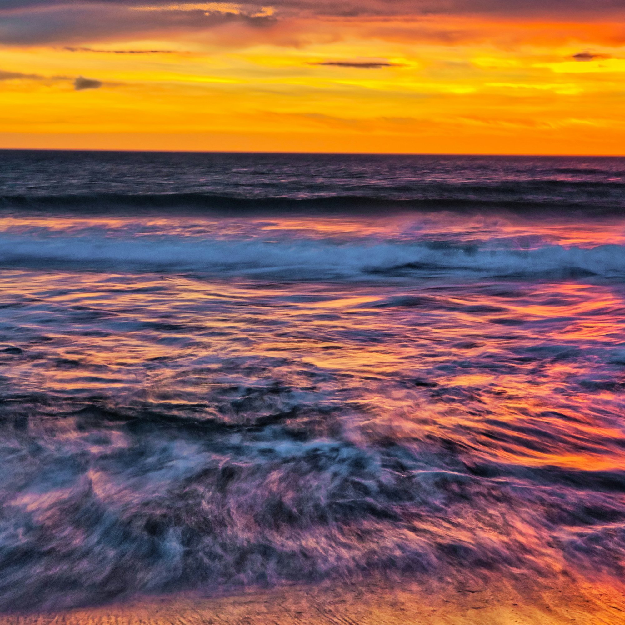 Orange sunset over the sea - Wallpapers for Samsung/Xiaomi in 2000x2000 resolution