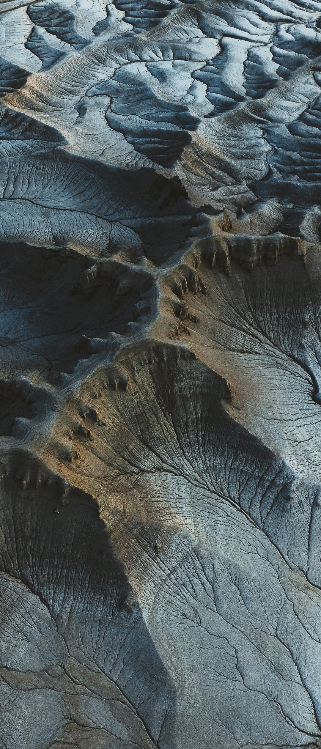 Utah Mountain Landscape Aerial View - Wallpapers for Samsung Galaxy Z Flip7, Sony Xperia 5 II/5 III/5 V/10 IV/10 V, Xiaomi Mix Fold 3 in 1080x2520 resolution