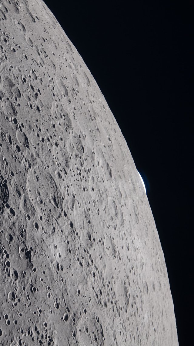 Moon Surface from Artemis II Orbit - Wallpapers for iPhone 5/5S/5C/SE in 640x1136 resolution