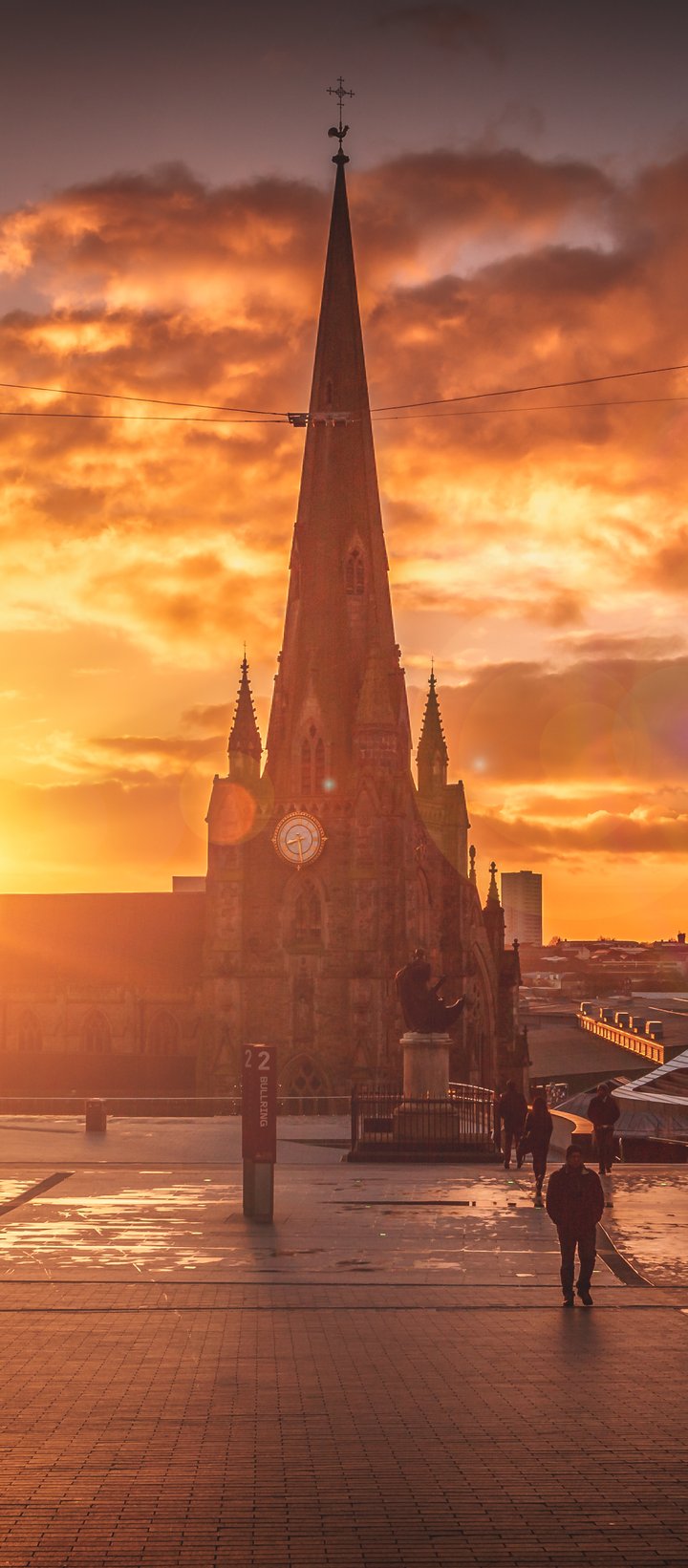 Birmingham Square at Sunset - Wallpapers for Xiaomi Redmi 14C, POCO C71/C75/M7, Infinix Note 8 in 720x1640 resolution