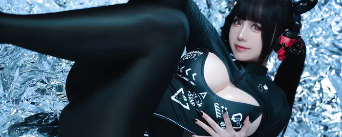 UltraWide 32:9 horns wallpapers (5120x1440): cosplay, Miko Sauce, woman, makeup