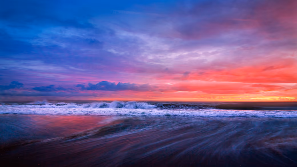 Red sunset over the ocean - Wallpapers for Samsung Galaxy Z Fold4/Z Fold5/Z Fold6 in 1812x2176 resolution