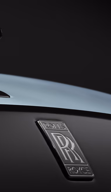 Обои логотип для HTC/BlackBerry (480x640): Rolls-Royce Spectre, Дух экстаза, люксовая машина, электромобиль