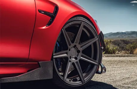 Обои для iPad Pro 12.9″ (2732x2732): BMW M4, обвес, карбон, кастомизация