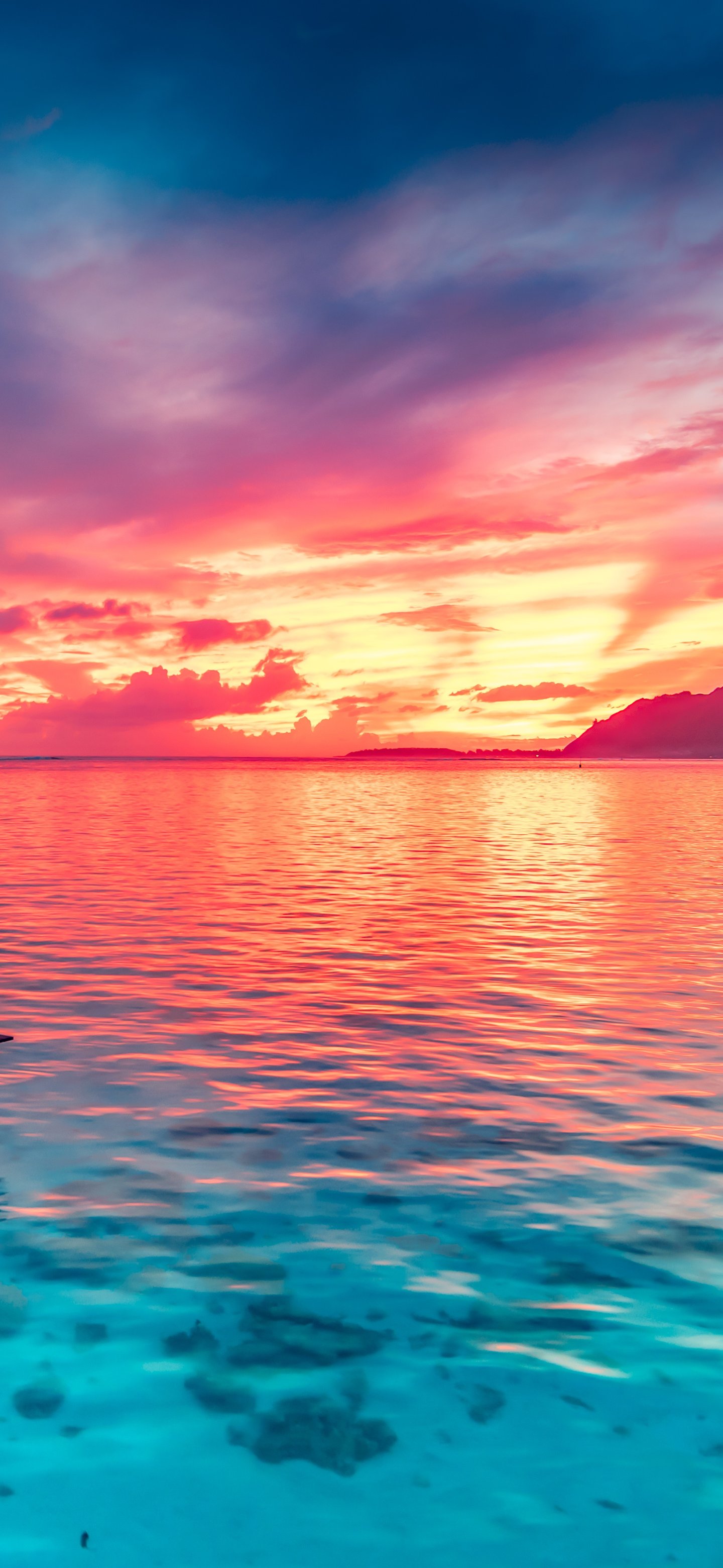 Tropical Bungalow at Sunset - Wallpapers for Samsung Galaxy S24/S24 Ultra/S25 Ultra/S25+/S26 Ultra in 1440x3120 resolution