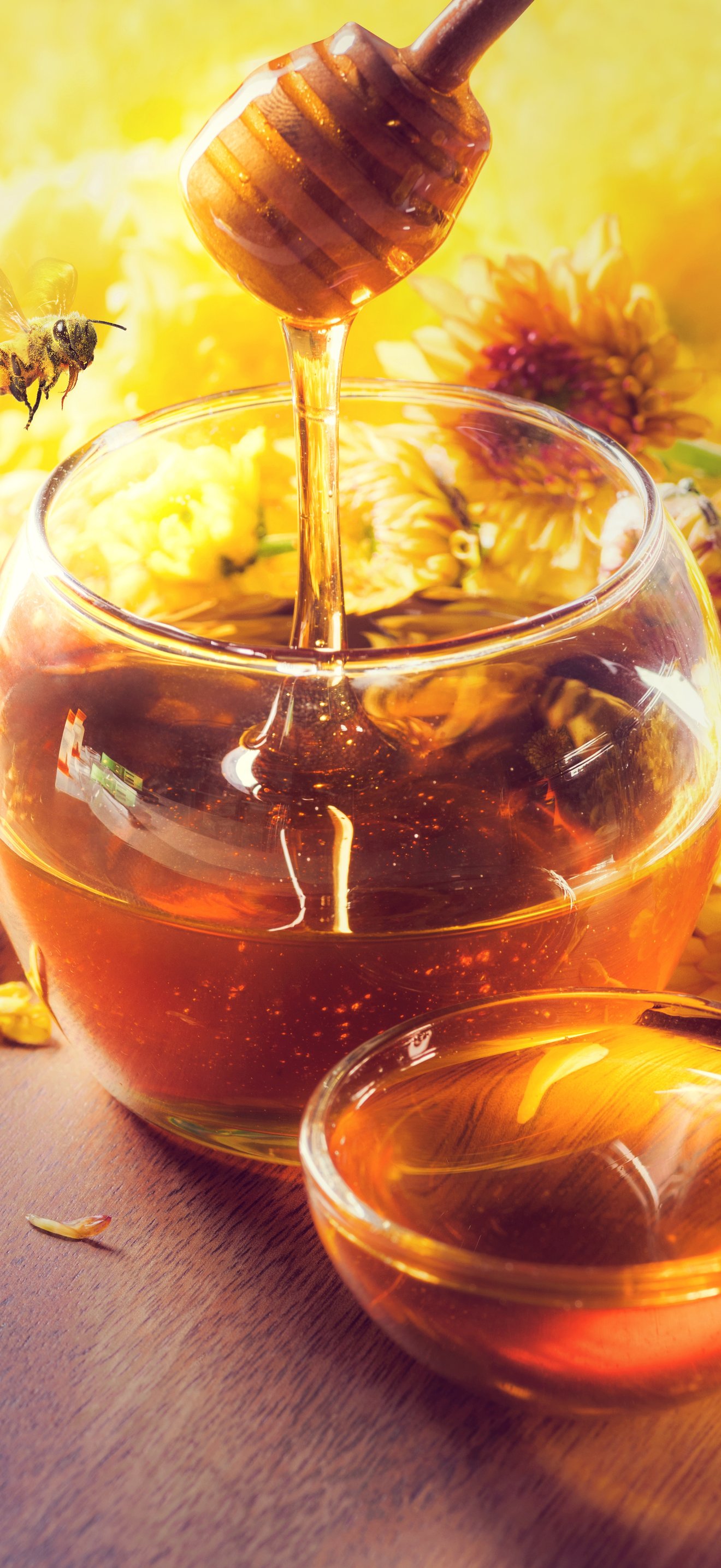 Honey in Glass Bowl with Yellow Flowers - Wallpapers for iPhone 17 Pro Max/16 Pro Max in 1320x2868 resolution