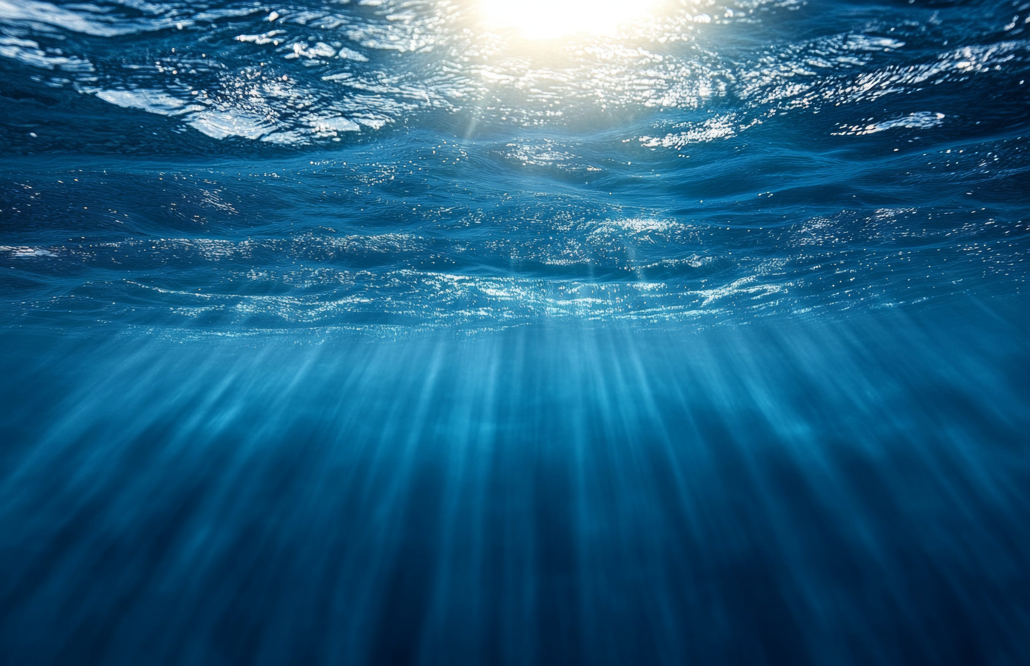 Underwater Ocean Waves with Sunlight - Wallpapers for Apple MacBook 16.2″ in 3456x2234 resolution