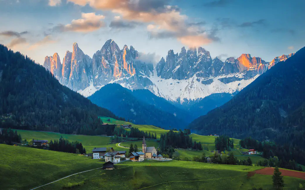 Santa Maddalena in summer in Italy — desktop and phone wallpaper, free download