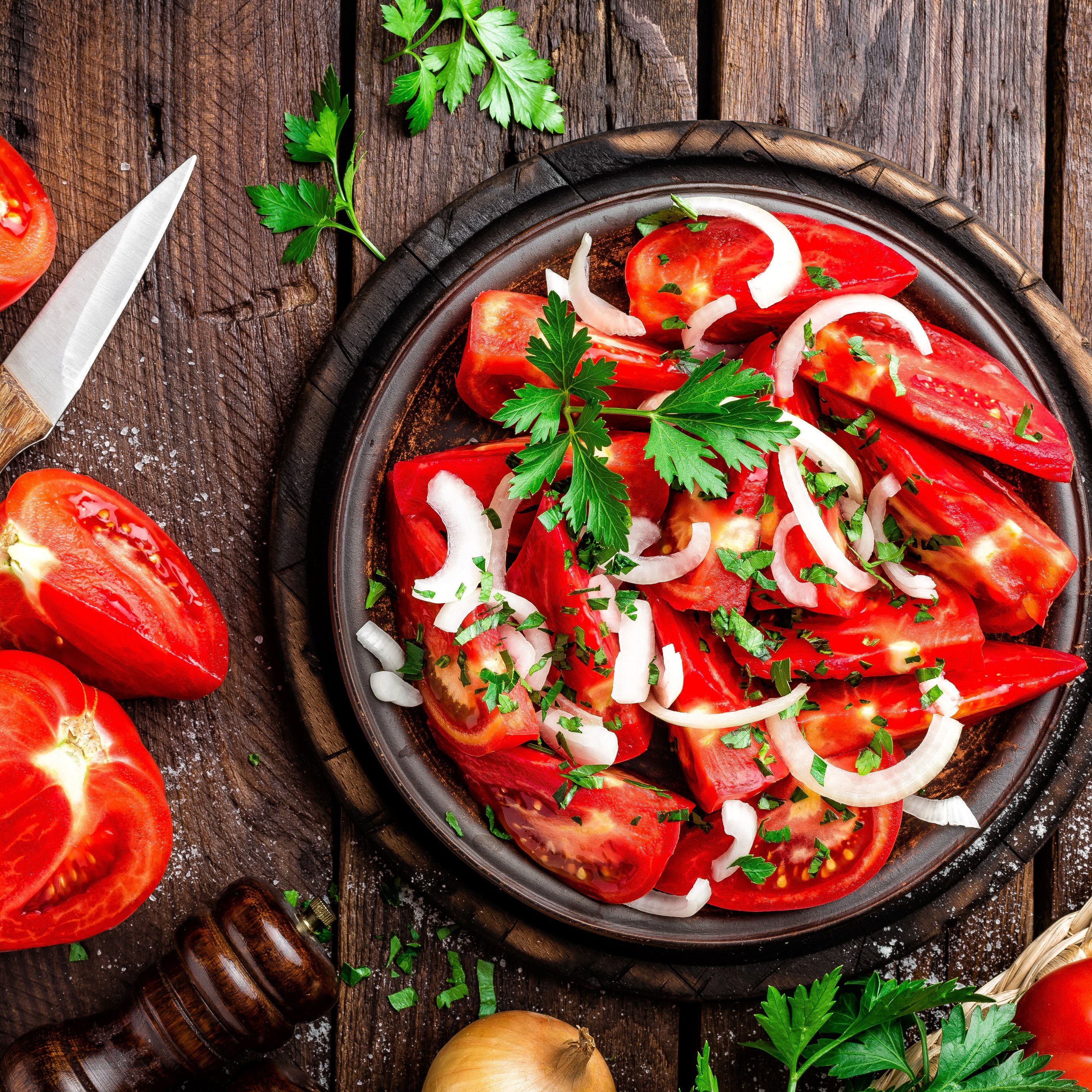 Tomato and onion salad - Wallpapers for iPad Pro 13″ in 2752x2752 resolution