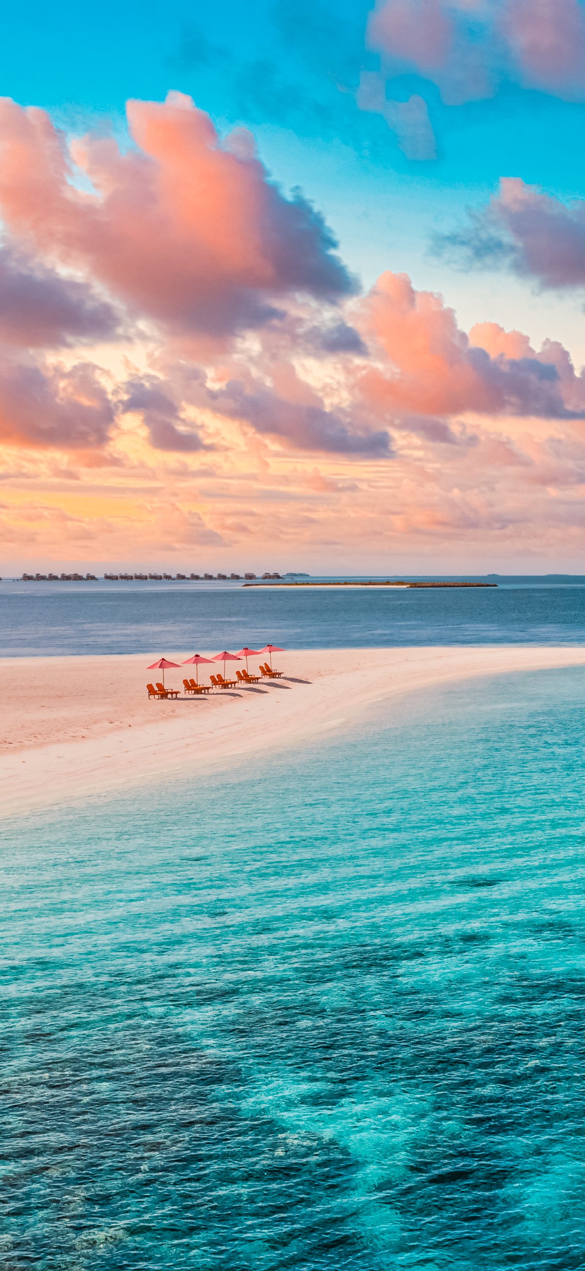 Paradise evening on the Maldives beach - Wallpapers for iPhone 17 Pro/17/16 Pro in 1206x2622 resolution