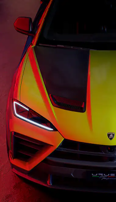 Обои машины для Samsung Galaxy M55, POCO M4/X4/X5, Xiaomi Redmi 12/13/Note 13/Note 14/Note 14S (1080x2400): Lamborghini Urus SE, карбон, Внедорожник, суперкар