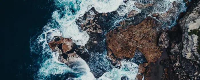 UltraWide 32:9 обои камни (3840x1080): море, океан, волны, камни