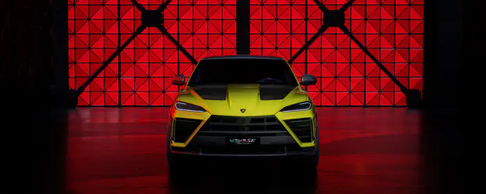 Обои машины: Lamborghini Urus SE, спойлер, обвес, карбон