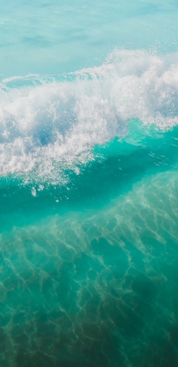 Stormy waves of the turquoise ocean - Wallpapers for Samsung in 360x740 resolution