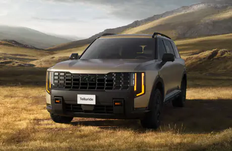 Обои пейзаж для двух мониторов (7680x2160): Kia Telluride X-Pro, Внедорожник, горы, осень