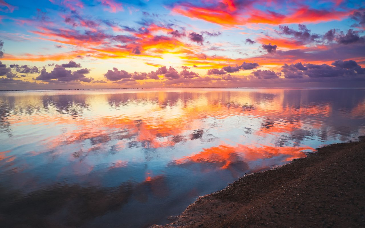 Red sunset over the river and shore - WXGA_1280 wallpapers in 1280x800 resolution